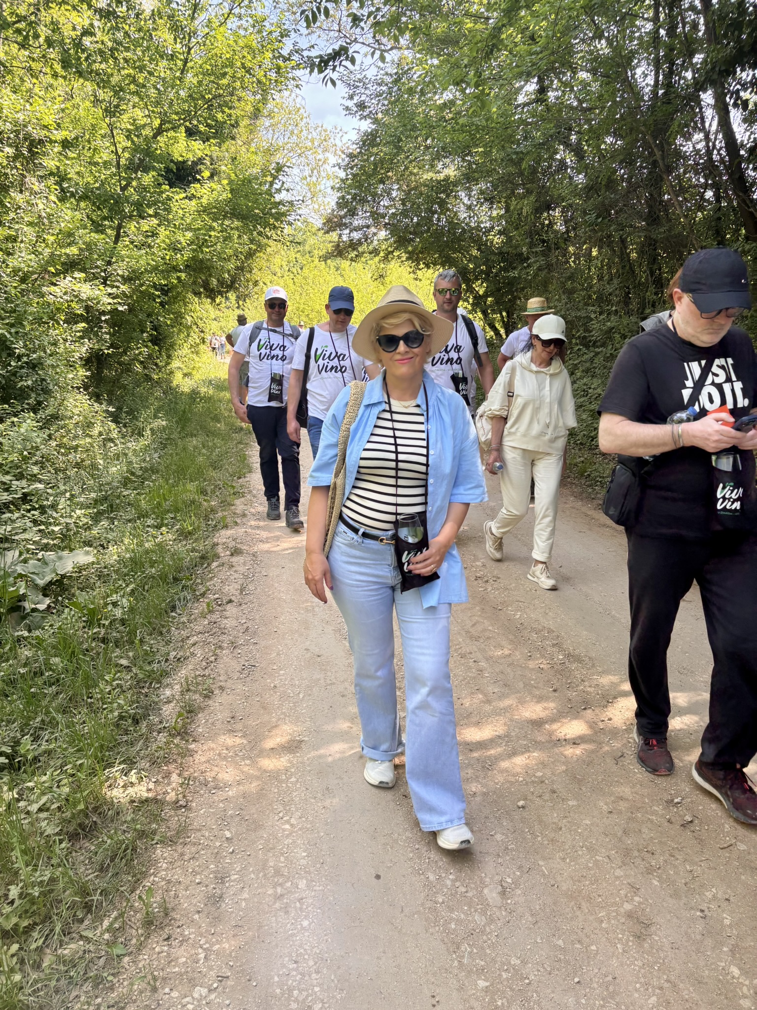 Enjoying a leisurely walk at the beginning of the experience Enjoying a leisurely walk at the beginning of the experience