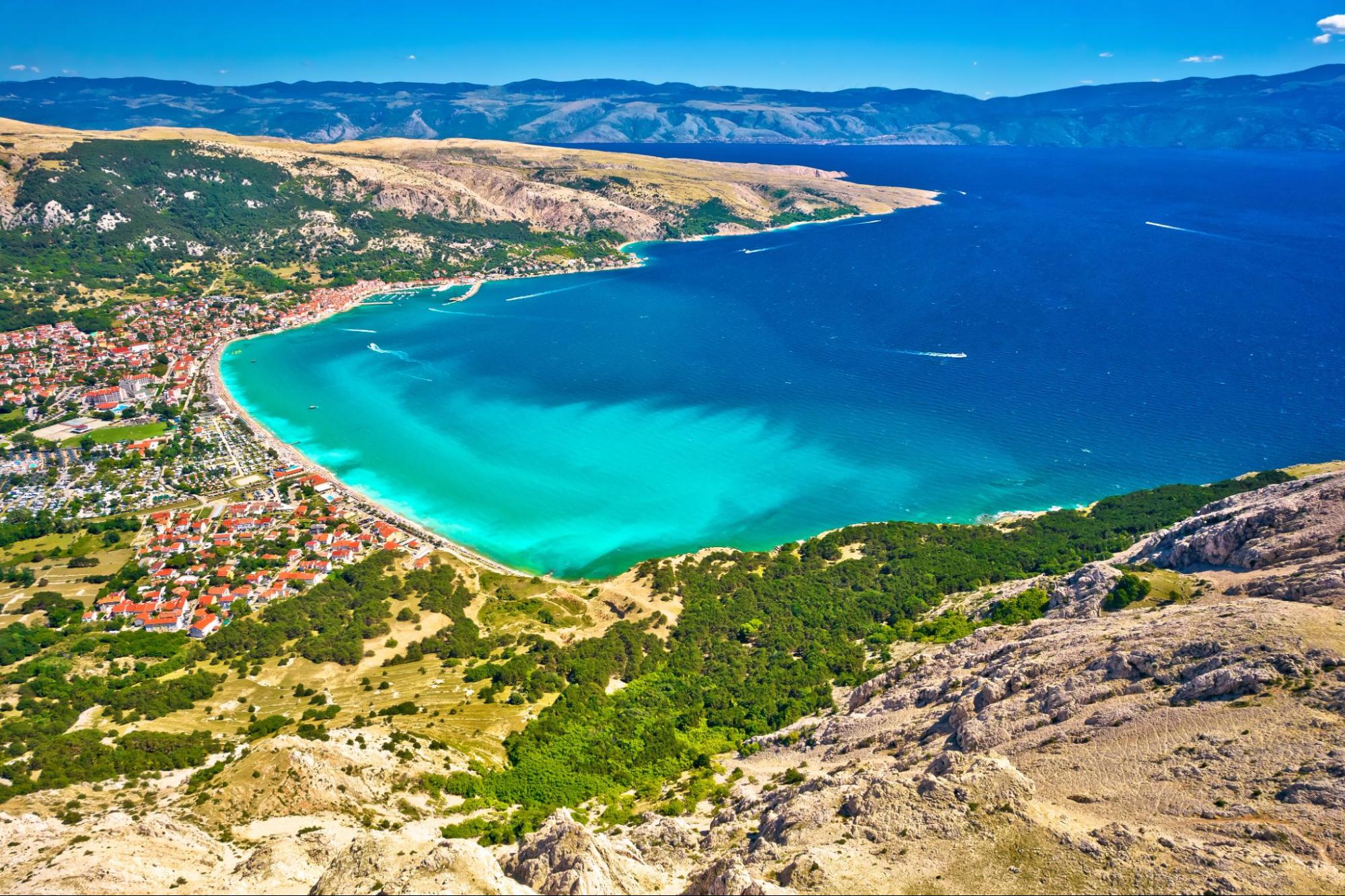 Ba&scaron;ka Bay on the island of Krk with turquoise sea