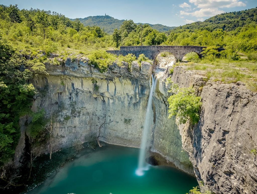 Waterfall Sopot, the tallest in Istria with an old stone bridge